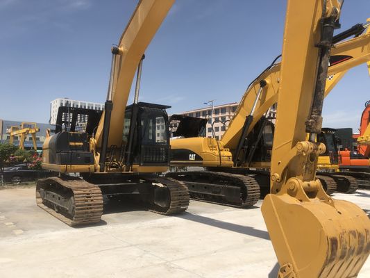 CAT 330D2L Gebruikte graafmachine met originele hydraulische cilinder en een emmercapaciteit van 1,8 m3