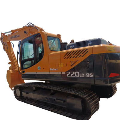Gebruikte Hyundai 220LC-9S graafmachine met een emmercapaciteit van 1,22 m3 en een lage werktijd
