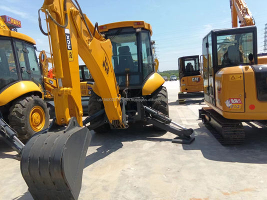Gebruikte JCB 3CX-lader effectief en goedkoop voor bouwmaterialenwinkels