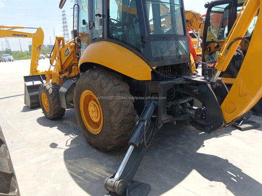 Gebruikte JCB 3CX-lader effectief en goedkoop voor bouwmaterialenwinkels