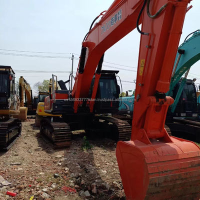 Gebruikte Hitachi ZX350 graafmachine met 35 ton bedrijfsgewicht en een emmercapaciteit van 1,38 m3