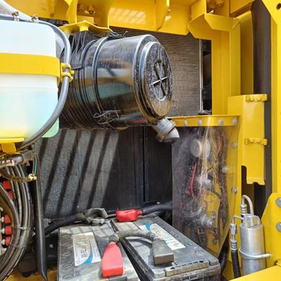 13000 KG Komatsu graafmachine Ideale keuze voor bouw- en technische toepassingen