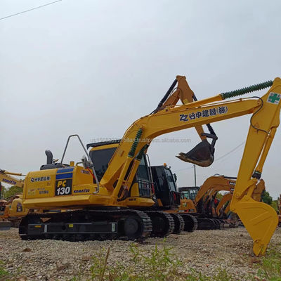 KOMATSU PC130 graafmachine met originele hydraulische pomp in goede staat