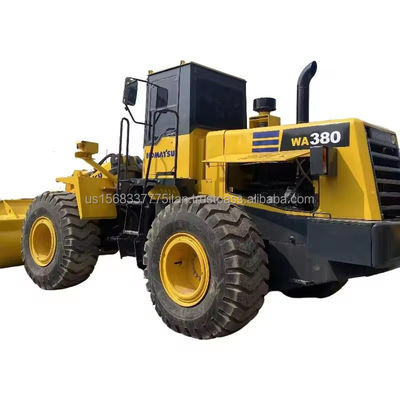 Tweedehands Komatsu WA 380 Gebruikte laadmachine met lage werktijden en uitstekende prestaties