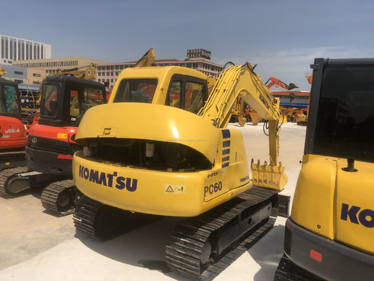 Komatsu PC60 gebruikte graafmachine 40kw en lage werktijden 0-2000