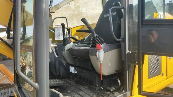 Hydraulische graafmachine Crawler Komatsu PC70 Gebruikte graafmachine voor uw bouwbehoeften