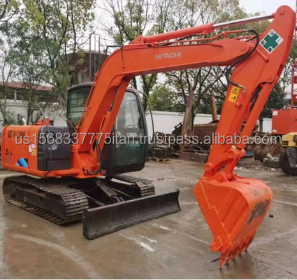 Gebruikte Hitachi ZX60 graafmachine met originele hydraulische klep en 7000 kg machinegewicht