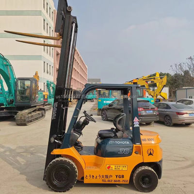 Toyota 7F30 vorklift en redelijk gebruikte machine met vorklengte 1000 mm Gewicht KG 3000 kg