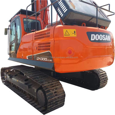 Doosan DX300 30 ton gebruikte graafmachine met een emmercapaciteit van 1,5 m3 in perfecte werking