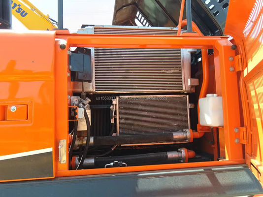 Doosan DH300 Gebruikte graafmachine met een werkgewicht van 30 ton en originele hydraulische klep