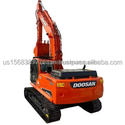 Gebruikte Doosan DX300 graafmachine met een emmercapaciteit van 1,5 m3 en een machinegewicht van 30000 kg