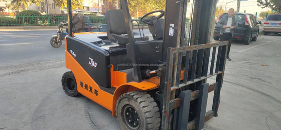 Hangzhou J30 gebruikte heftruck met uitstekende prestaties en 3000 kg gewicht
