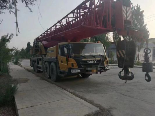 Gebruikte SANY 80 ton kraan met een nominale laadcapaciteit van 80 ton en andere hydraulische pomp