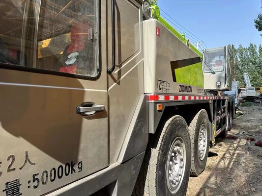 Zoomlion 80 ton kraan Gebruikte bouwmachine met 1000-1500 werkuren