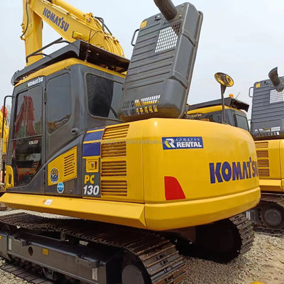Shanghai goede gebruikte graafmachine Komatsu PC130 met 13000 KG gewicht en 48 kw vermogen