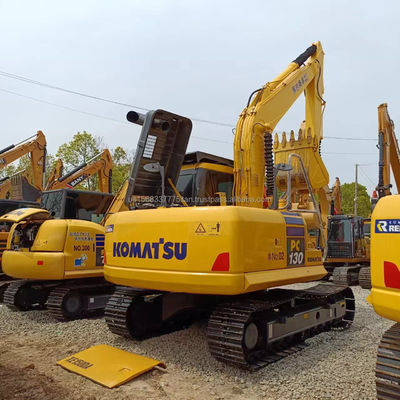 Shanghai goede gebruikte graafmachine Komatsu PC130 met 13000 KG gewicht en 48 kw vermogen