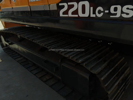Gebruikte Hyundai 220 Model Crawler Excavator uit Korea Jaar 2016 Machine Gewicht 21900 KG