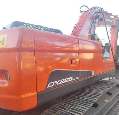 DOOSAN DH225 graafmachine met lage werktijden en goede prestaties Doosan motor