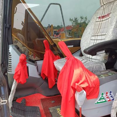 Gebruikte Komatsu PC130 graafmachine met originele hydraulische klep
