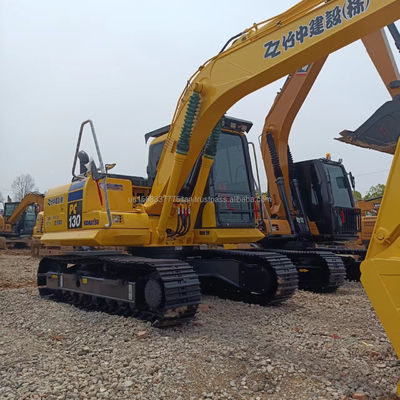 Originele Japanse Komatsu PC130 graafmachine met een emmercapaciteit van 0,48 m3 en een lage werktijd