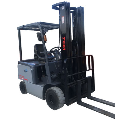 TCM 20 Vorklift in gebruik en in uitstekende staat met diesel/elektrische/propaankracht