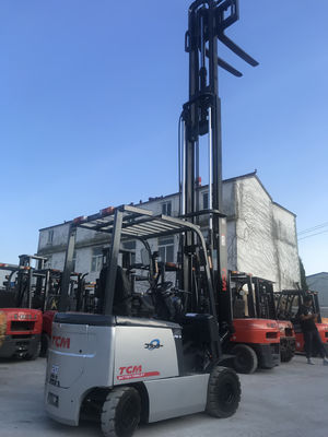 TCM 20 Vorklift in gebruik en in uitstekende staat met diesel/elektrische/propaankracht