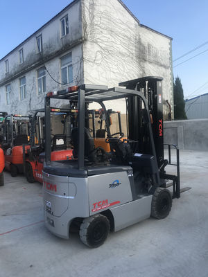 TCM 20 Vorklift in gebruik en in uitstekende staat met diesel/elektrische/propaankracht