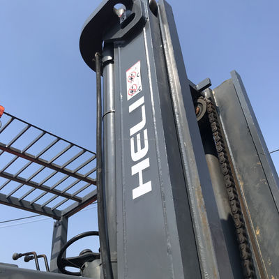 Gebruikte heftruck met 7 ton capaciteit en dieselmotor