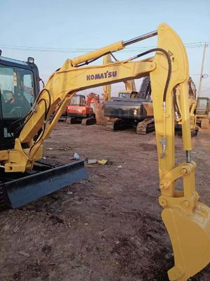 Komatsu PC35 mini graafmachine met 0-2000 werkuren en 3500 kg machinegewicht