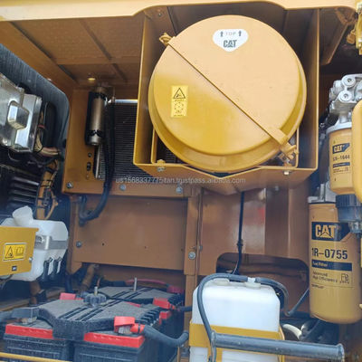 Gebruikte graafmachine Caterpillar CAT 349 met een emmercapaciteit van 1,8 m3 en een lage werktijd