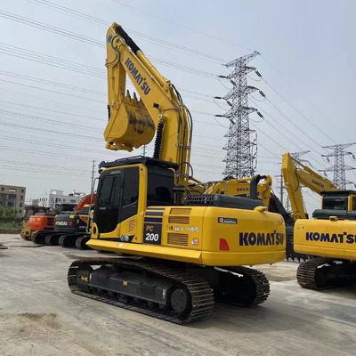Gebruikte Japanse Komatsu graafmachine PC200 119 kW Originele hydraulische klep in goede staat