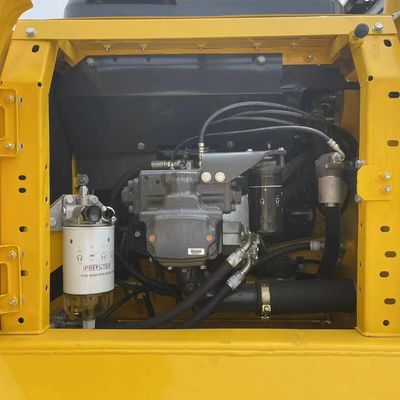 Gebruikte Japanse Komatsu graafmachine PC200 119 kW Originele hydraulische klep in goede staat