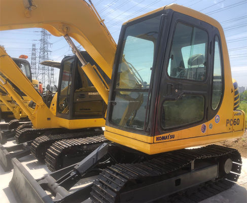6 ton Komatsu PC60 Gebruikte graafmachine met originele hydraulische klep en lage werktijden